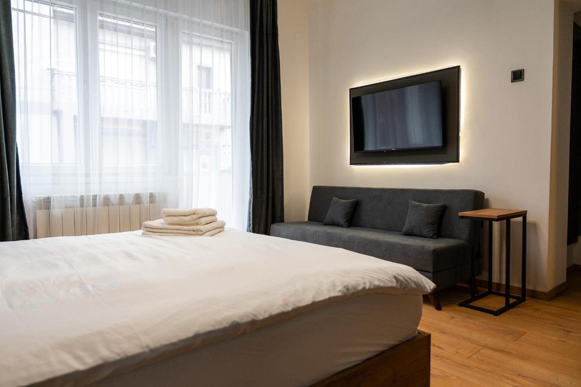 Casa Central Apartments Скоп'є Екстер'єр фото
